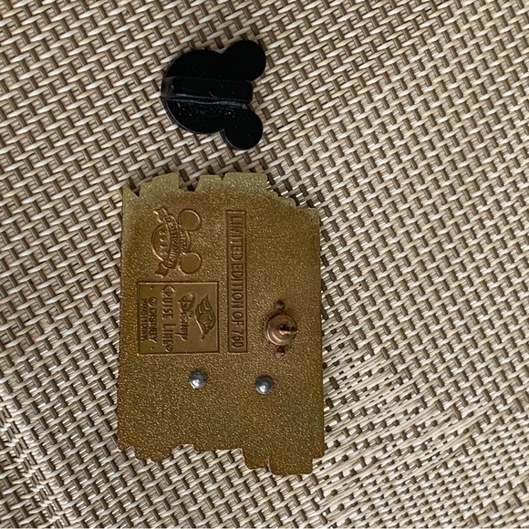 Disney Cruise Line Home on the Range Opening Day Disney Pin 2004 DCL - Picture 3 of 4